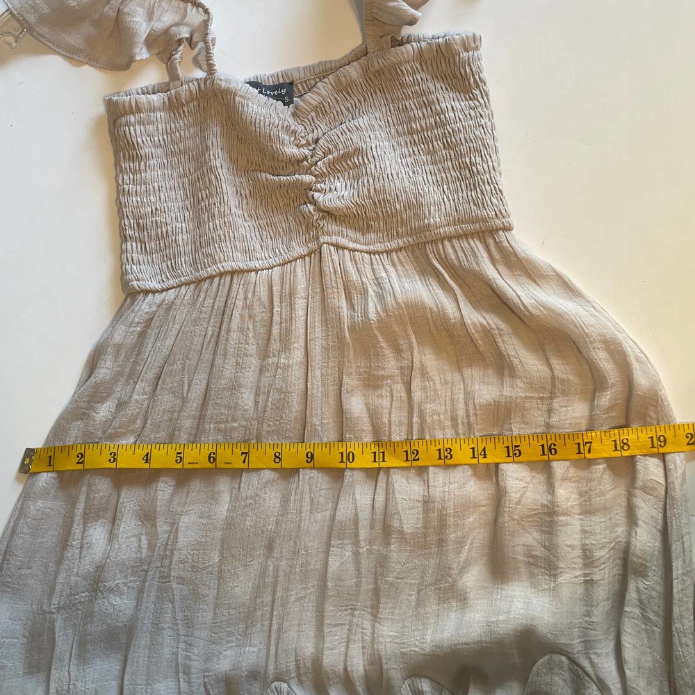 Sweet Lovely by Jen NEW Elyssa Dress Womens Small Gray Ruffled Smocked Mini - Picture 11 of 11
